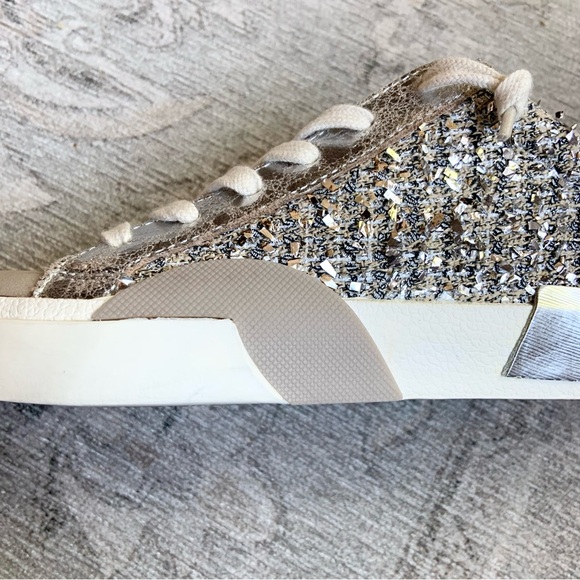 Dolce Vita Zina Silver Sneakers Size 8.5 NWOT Women’s Shoes - Picture 10 of 17